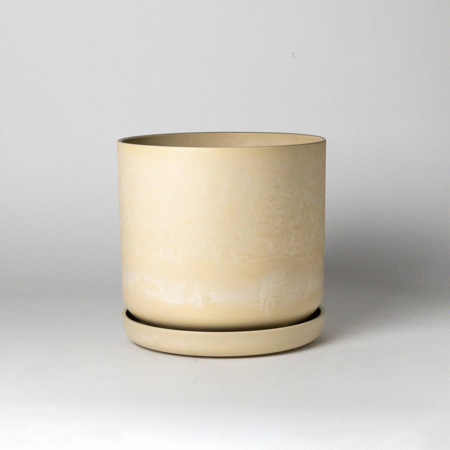 9” Signature Stone Planter & Saucer | Earth Tones