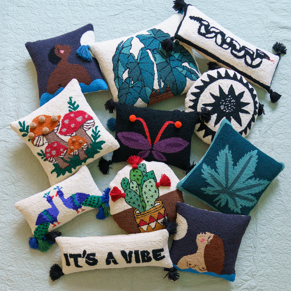 Shroomy Pom Pom Hook Pillow - Jungalow