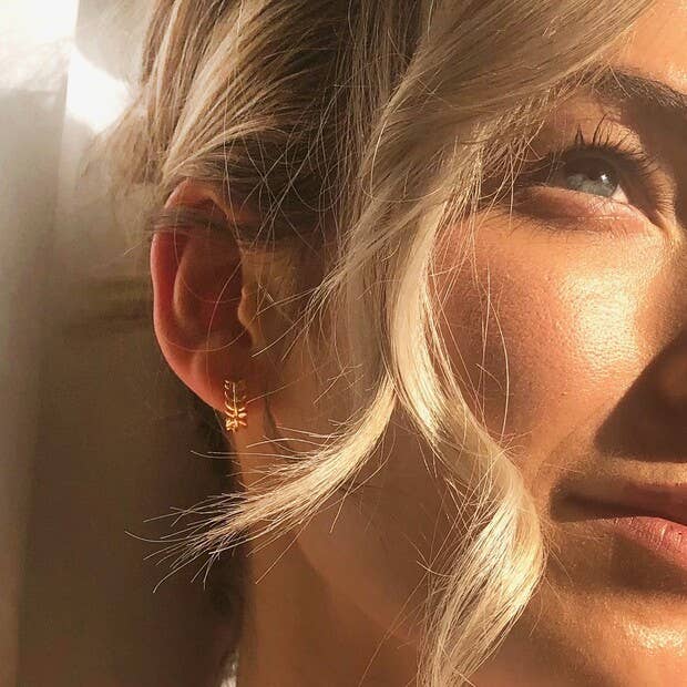 Fern leaf Huggie earrings in Gold