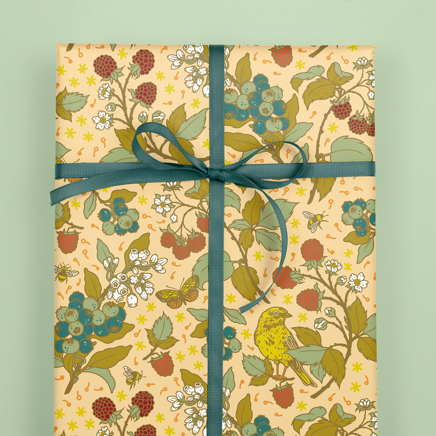 Recyclable Gift Wrap / Wrapping Paper: Berries
